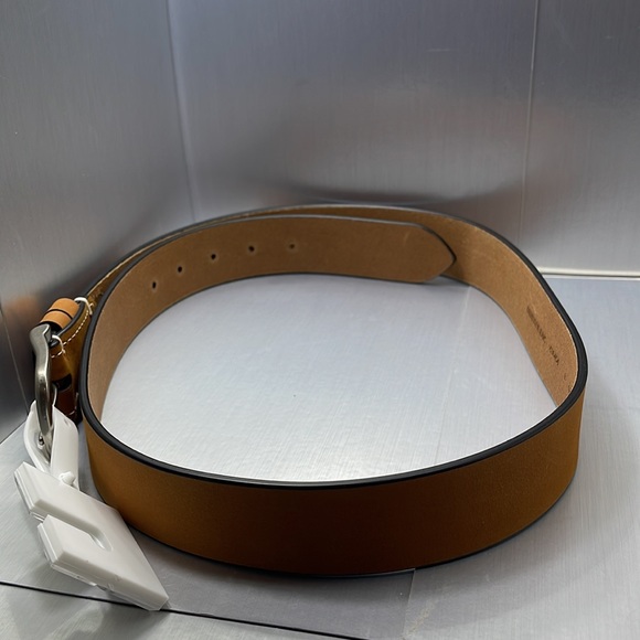 BNWT Calvin Klein Jeans Woman’s Tan leather color Small - Picture 4 of 9